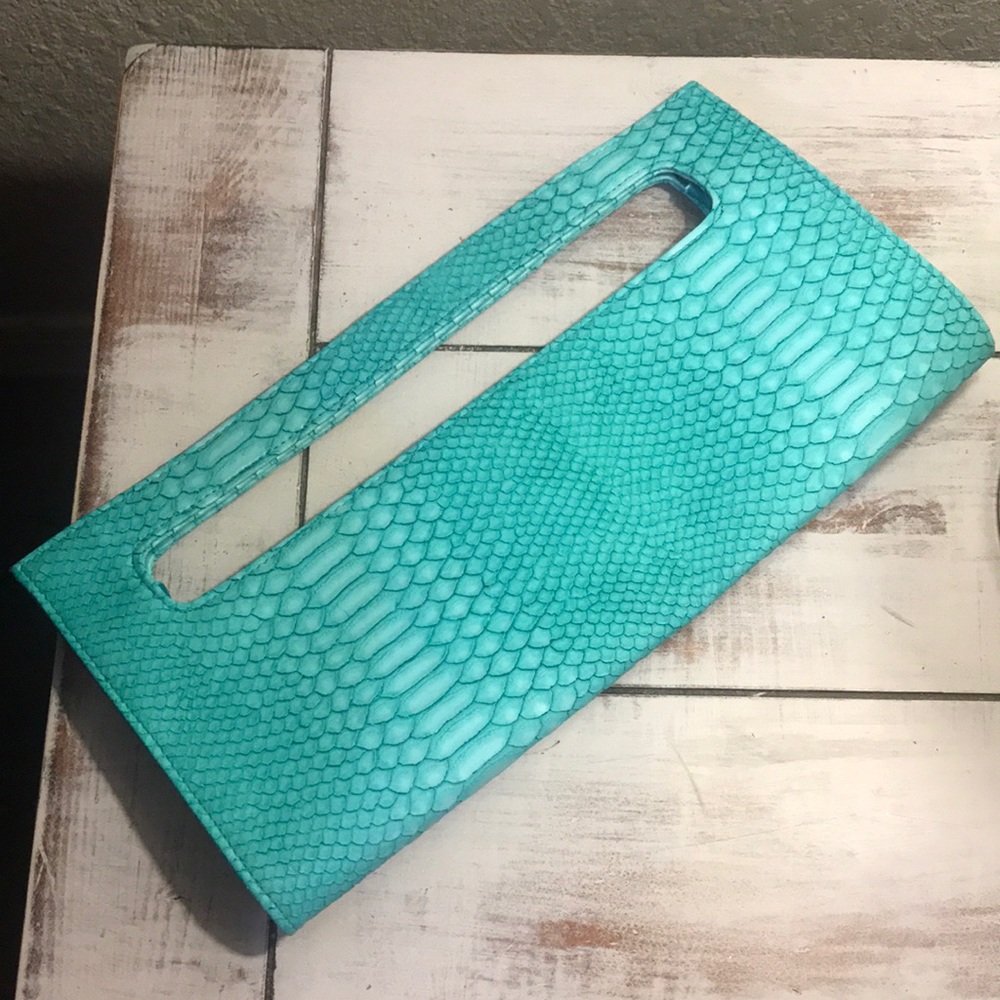 Turquoise clutch
